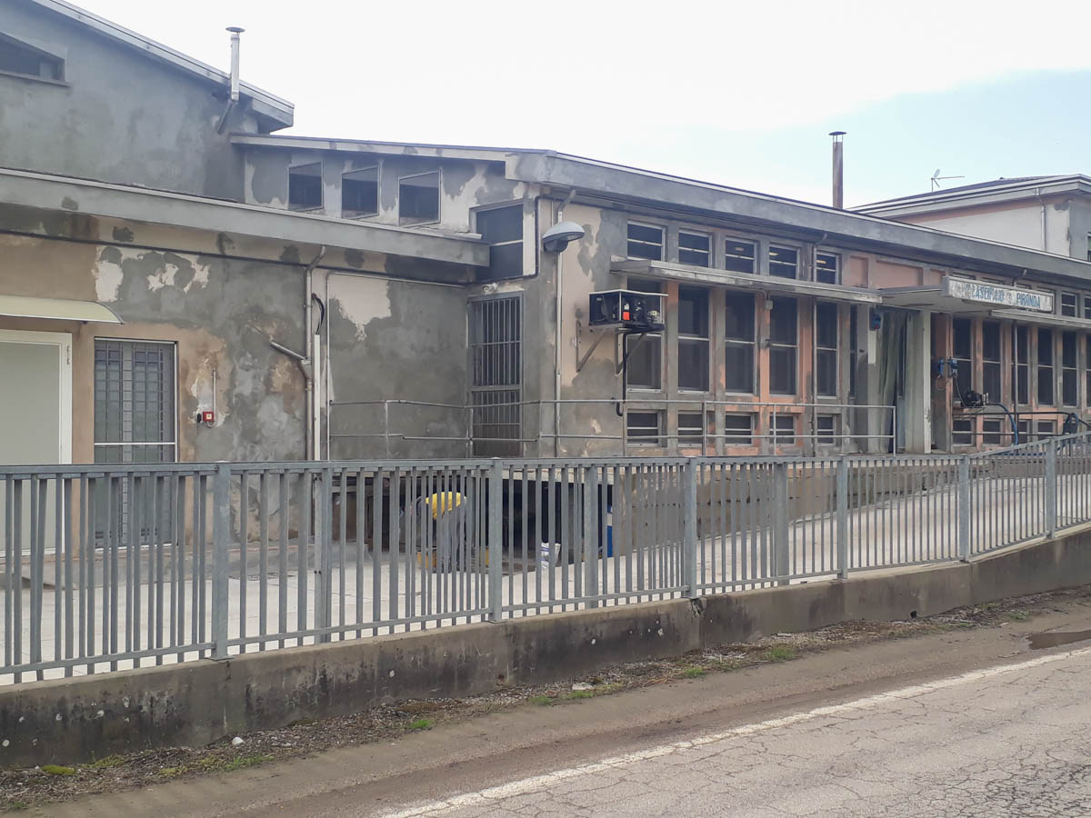 Europitture imbianchino, tinteggiature e pitture di abitazioni ed edifici industriali a Suzzara Mantova